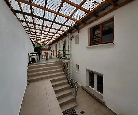 4easy Unterkuenfte אורחן